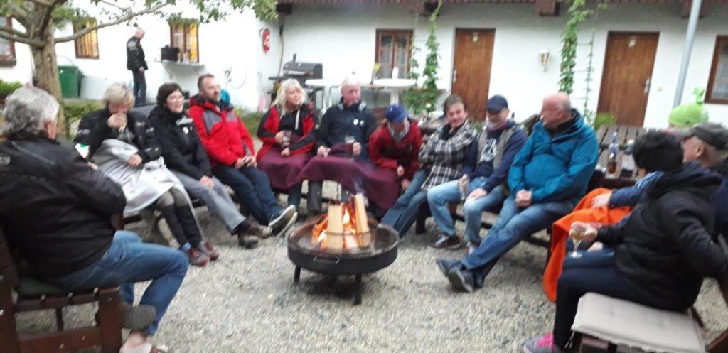 Pension Untere Rauner Muehle Bad Brambach Buitenkant foto